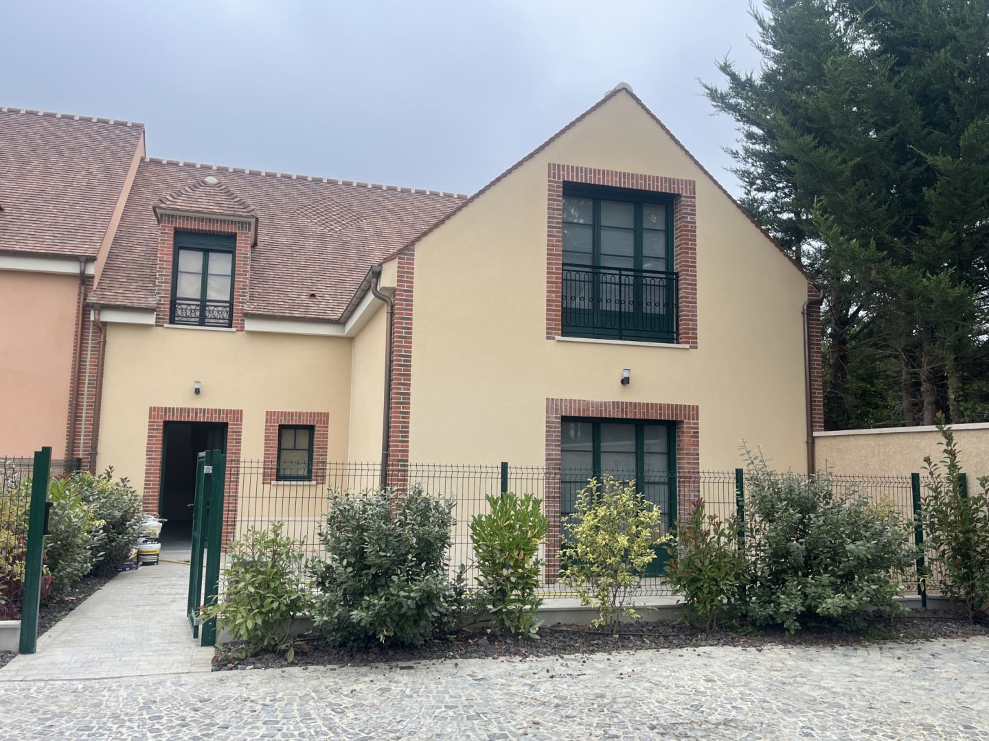 House Rue des Francs-Bourgeois in Bû