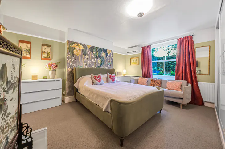 Flat Lowfield Road in Greater London