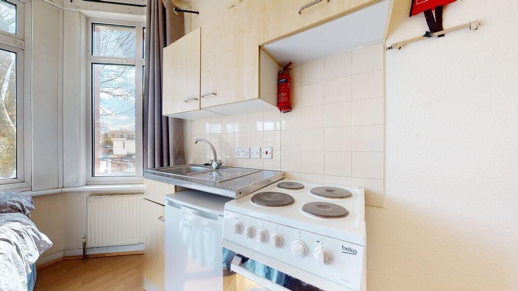 Room Anson Road in Greater London
