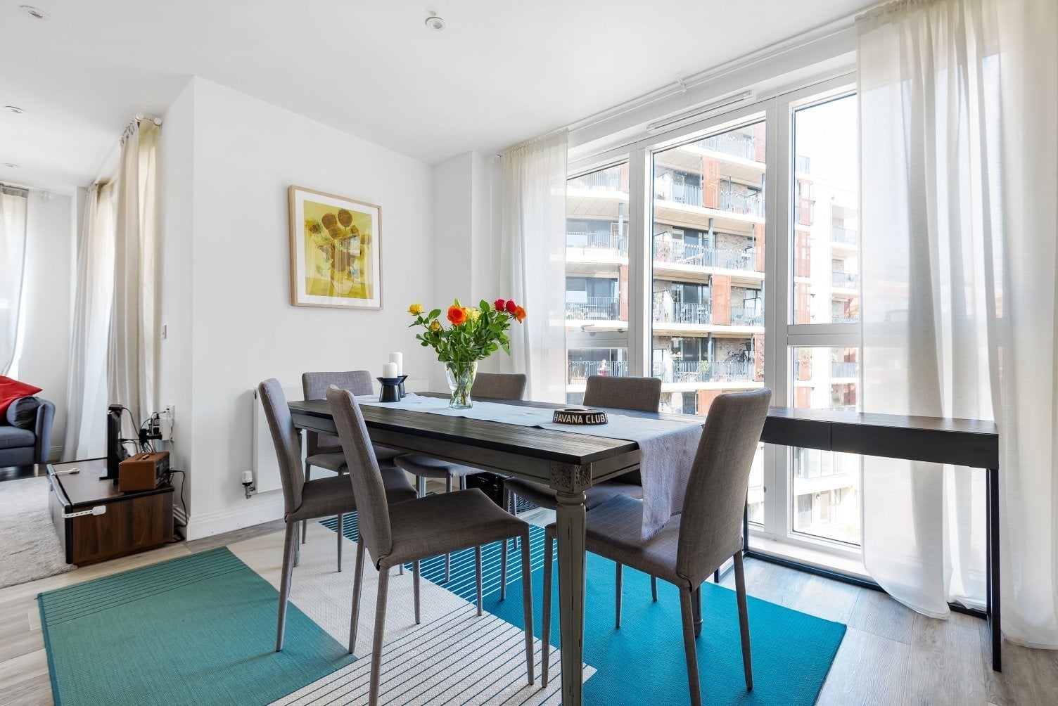 Flat Scena Way in Greater London