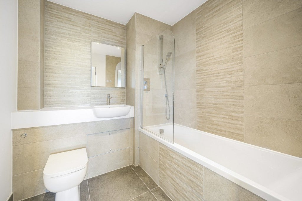 Flat Beckenham Road in Greater London