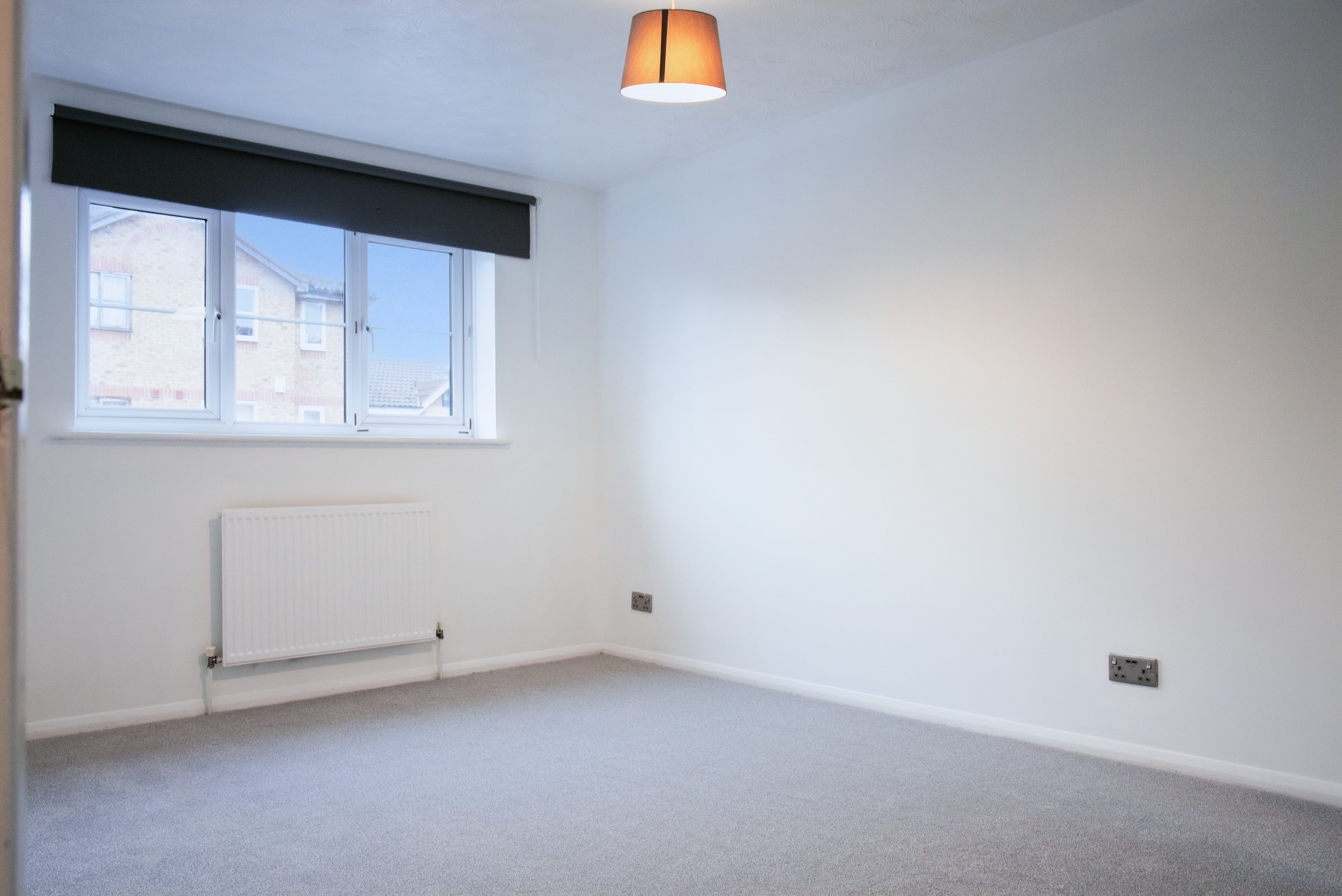 Flat Harlinger Street in Greater London