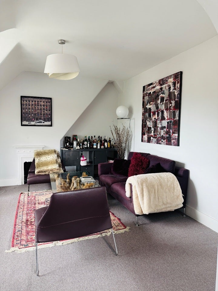 Flat Ewell Road in Greater London