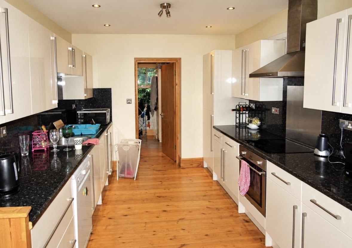 Flat Campbell Road in Greater London
