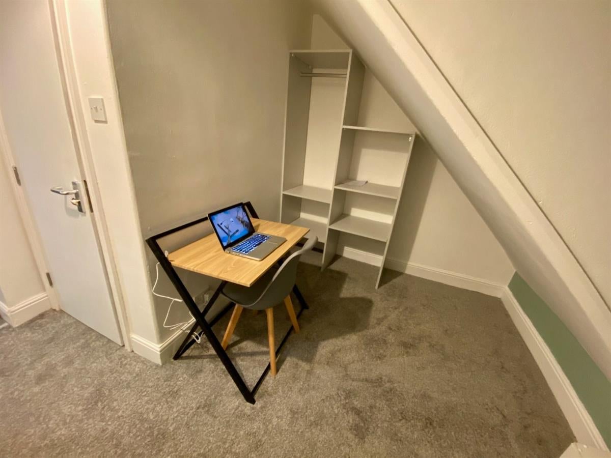 Room Ella Street in Hull