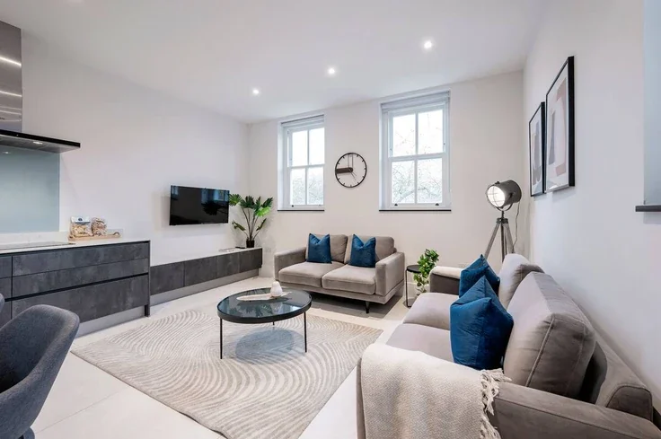 Flat Hungerford Road in Greater London