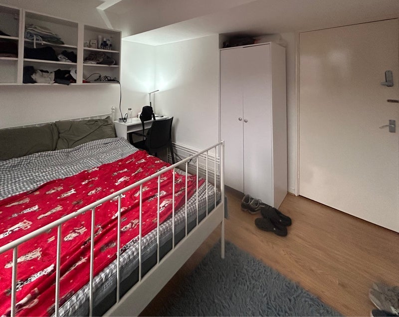 Room Piper Close in Greater London