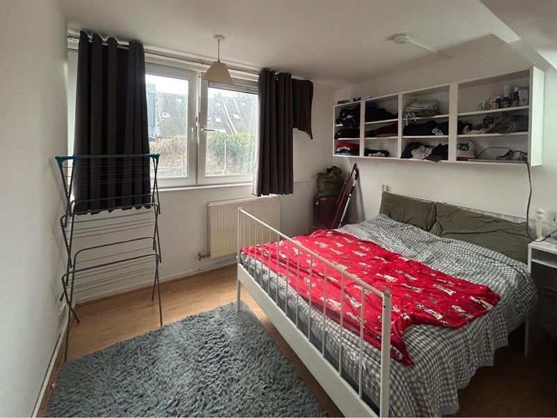 Room Piper Close in Greater London