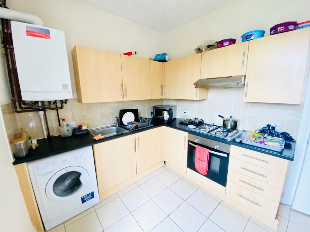 Flat Cranbrook Road in Greater London