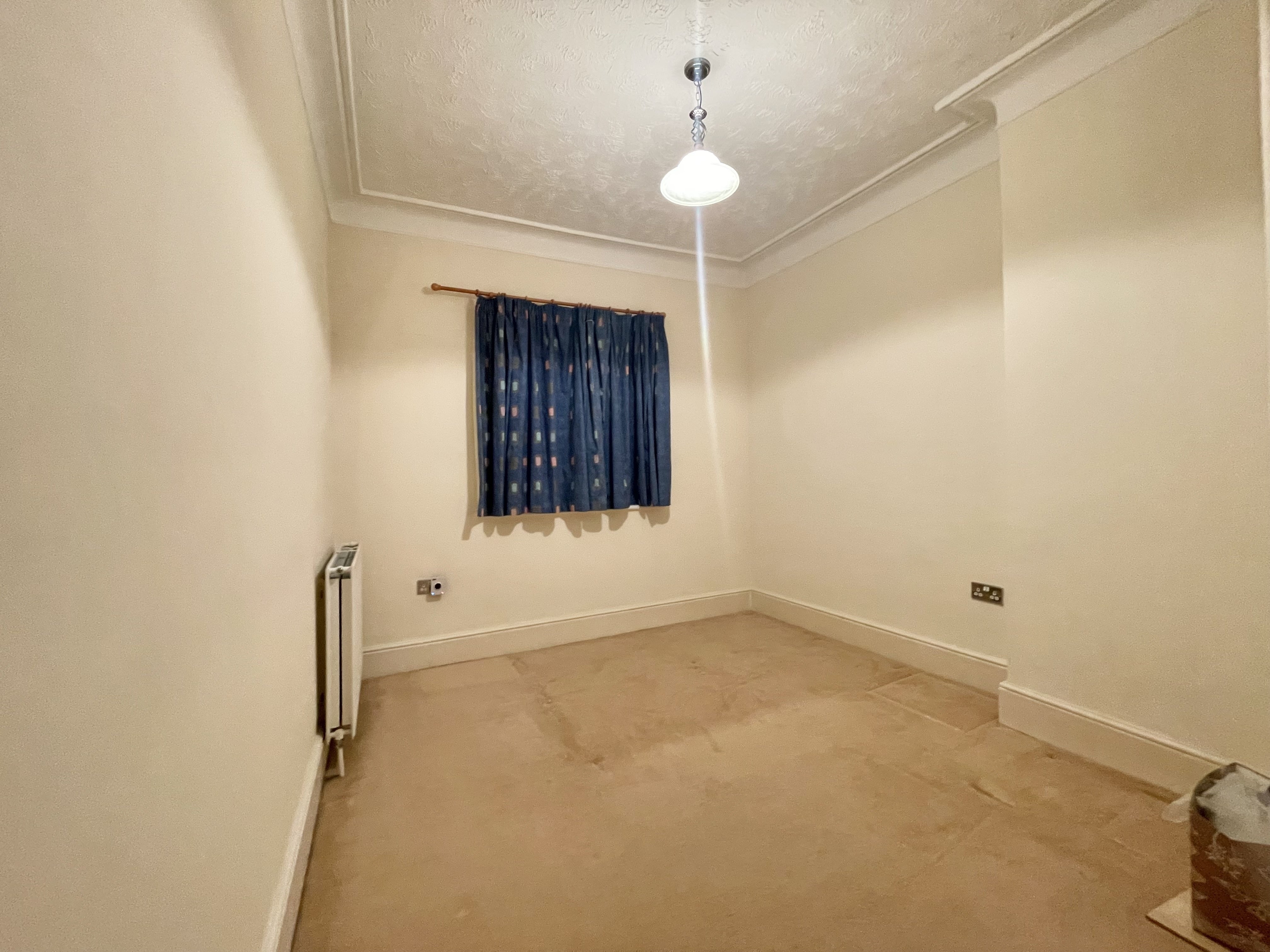 Flat Cranbrook Road in Greater London