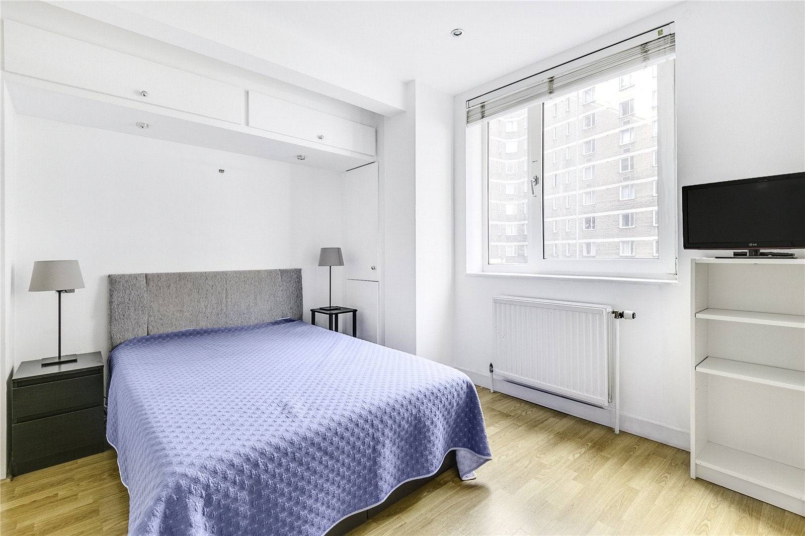 Flat Lucan Place in Greater London