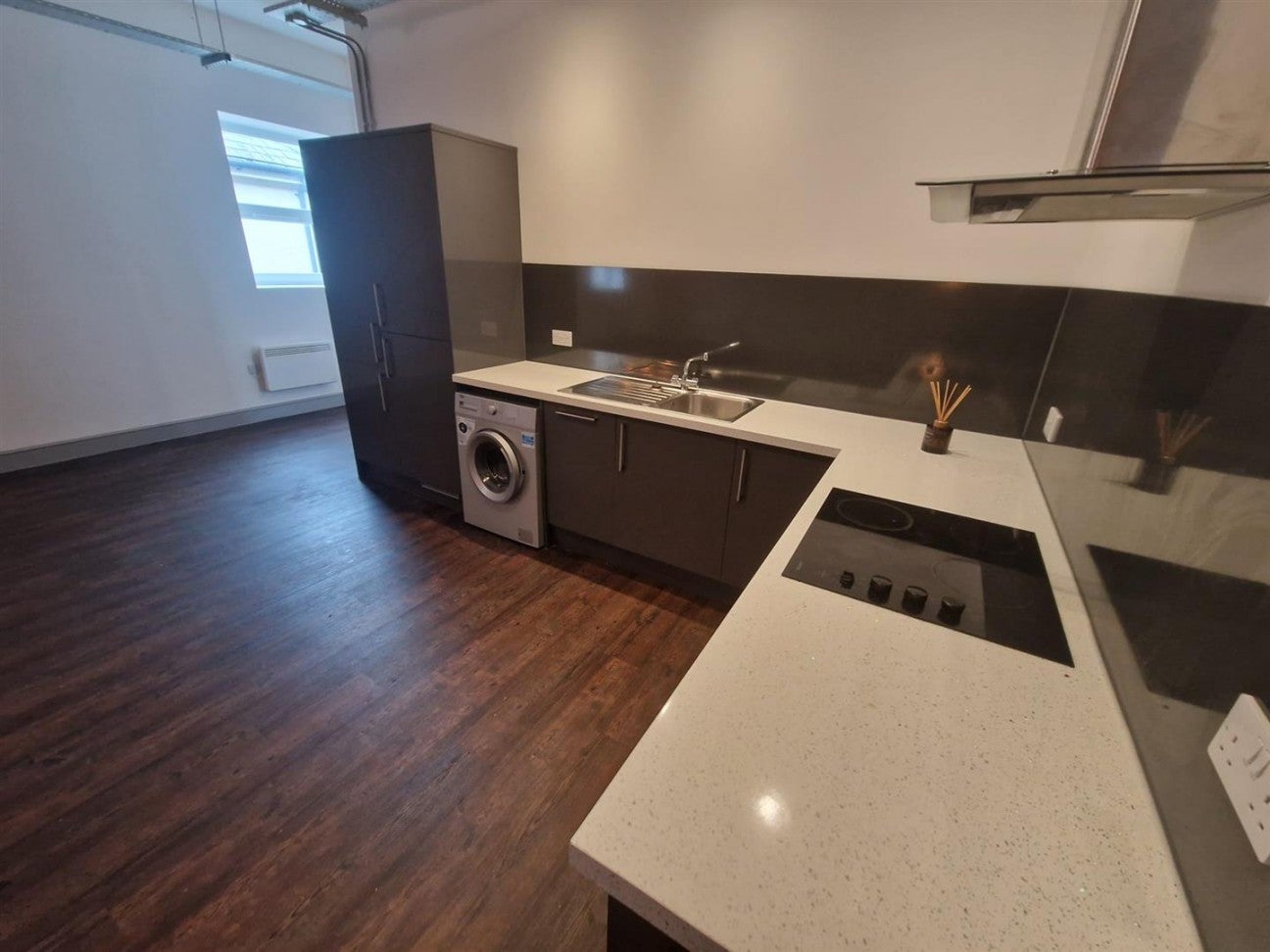 Flat Henrietta Street in Swansea