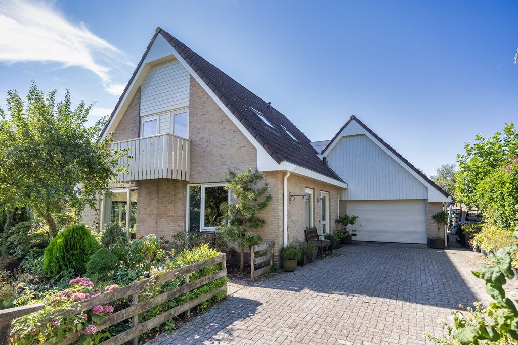 Huis Algeraburren 26 in Workum