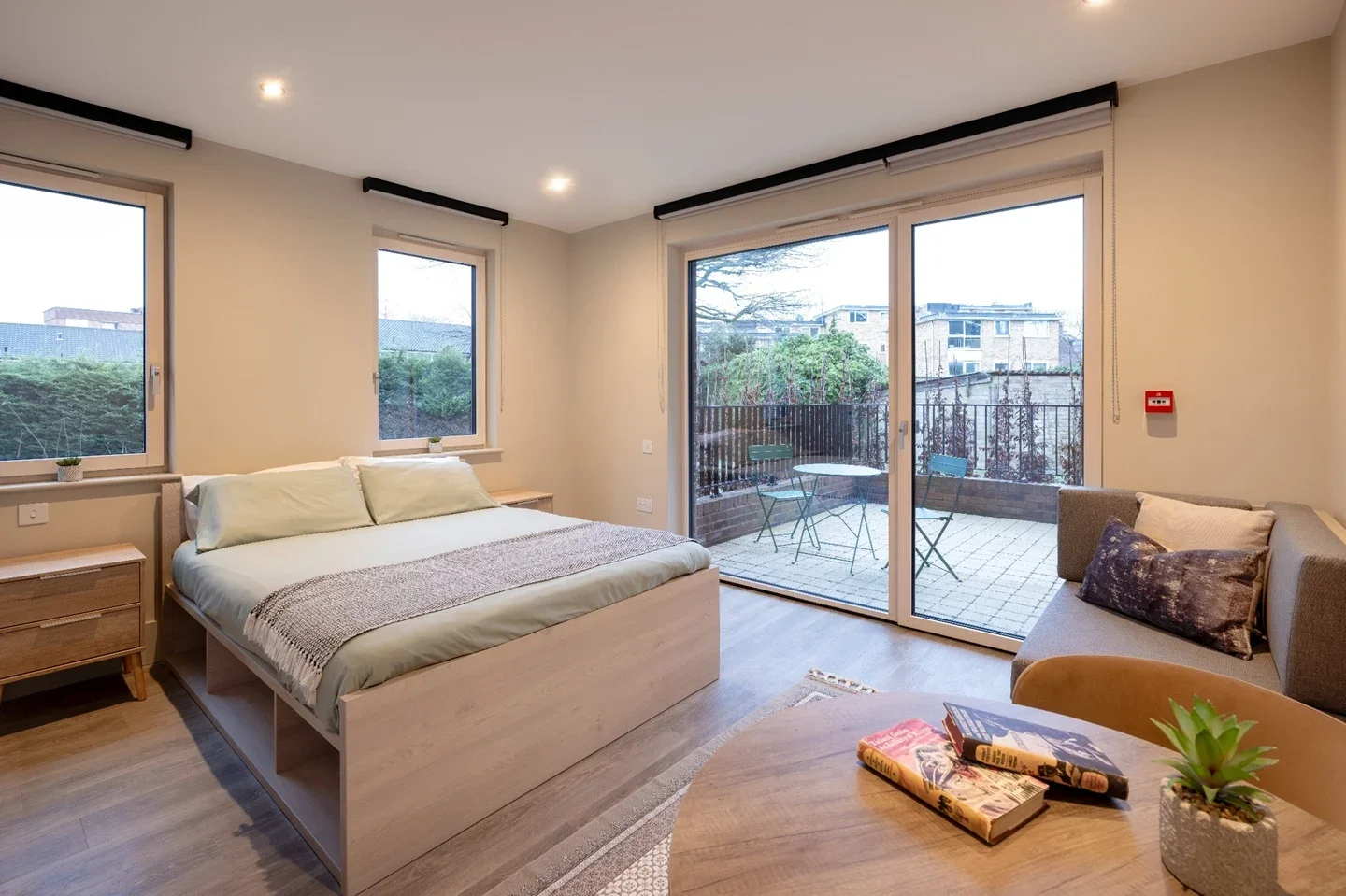 Flat Augustus Road in Greater London