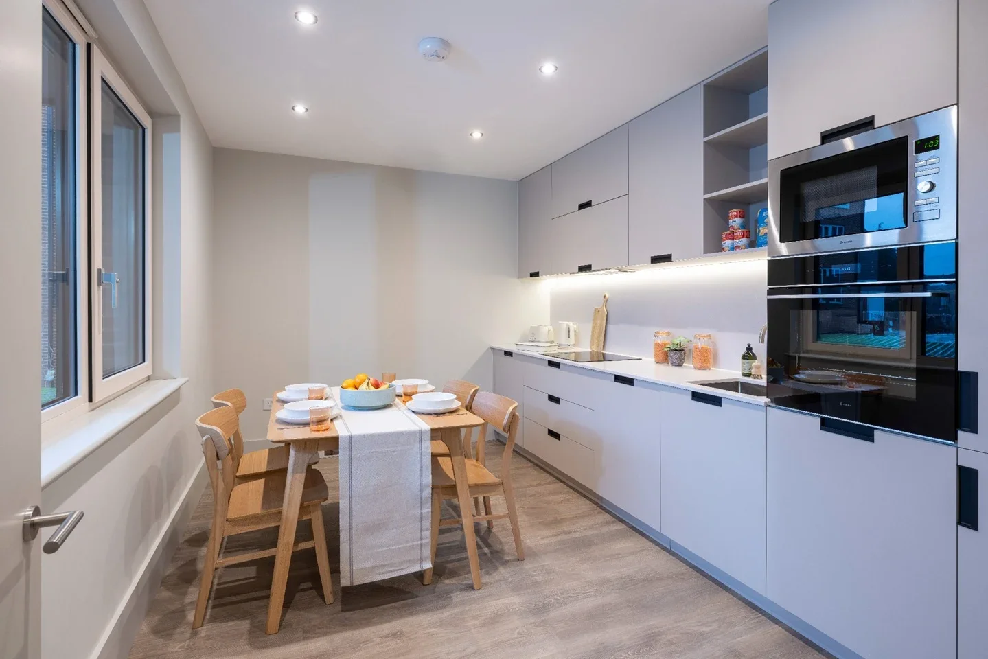 Flat Augustus Road in Greater London