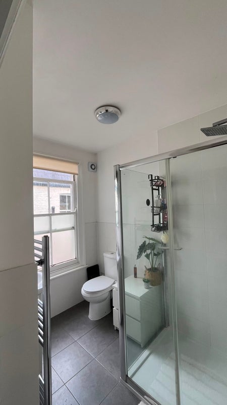 Room Penwith Road in Greater London