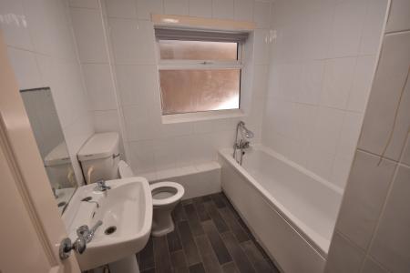 Flat Durham Court in Ellesmere Port