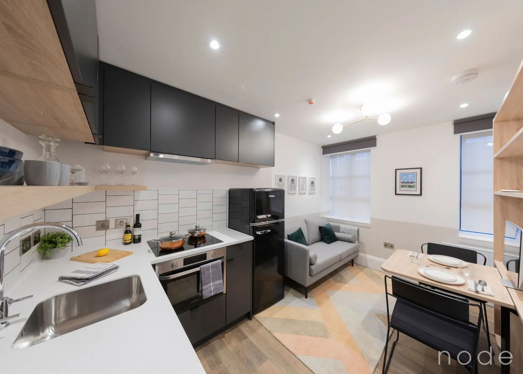 Flat Shakespeare Road in Greater London