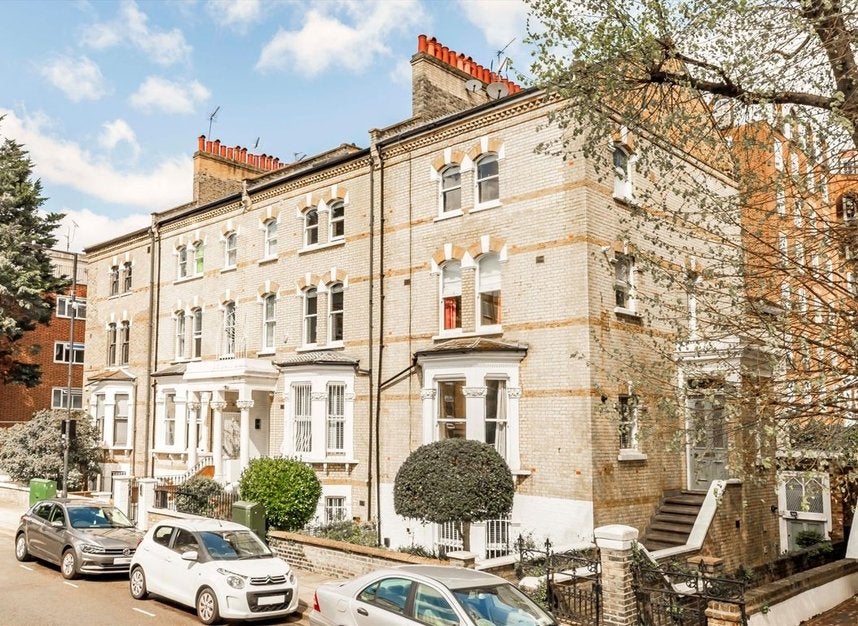 Flat Edith Road in Greater London