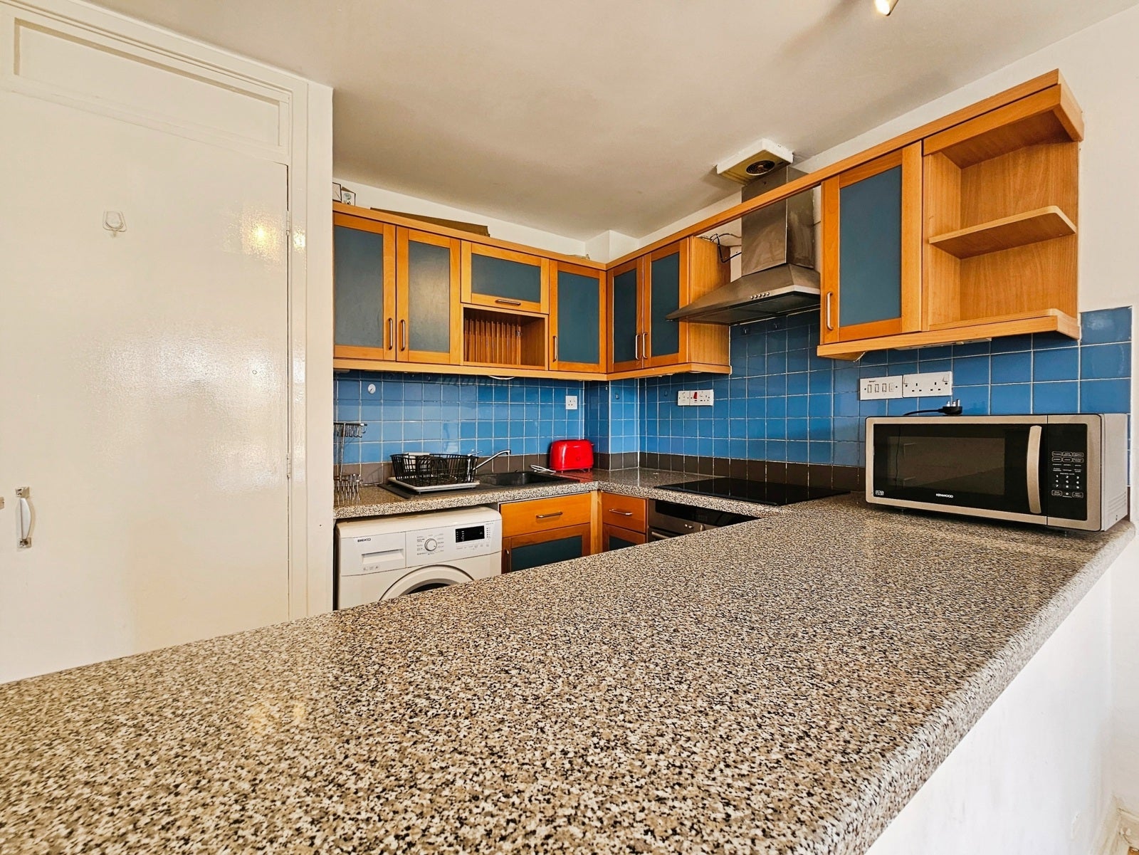 Flat Sidney Road in Borough of Spelthorne