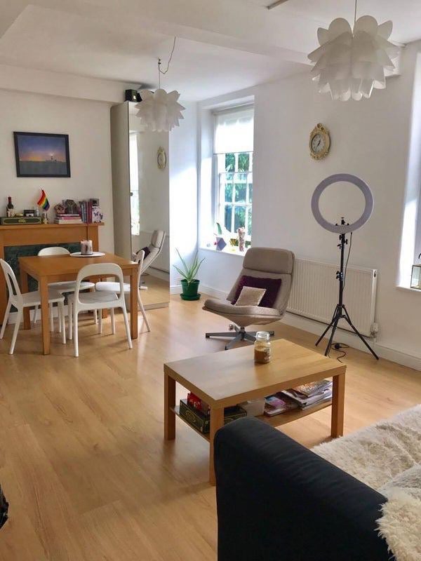 Room Lyons Place in City of Westminster