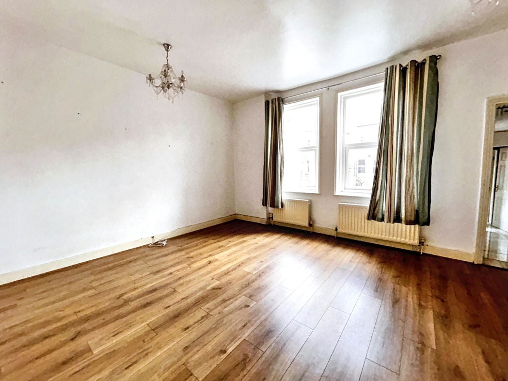 Flat Westbourne Avenue in Gateshead