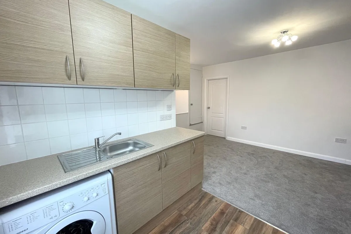 Flat Hatfield Road in St Albans