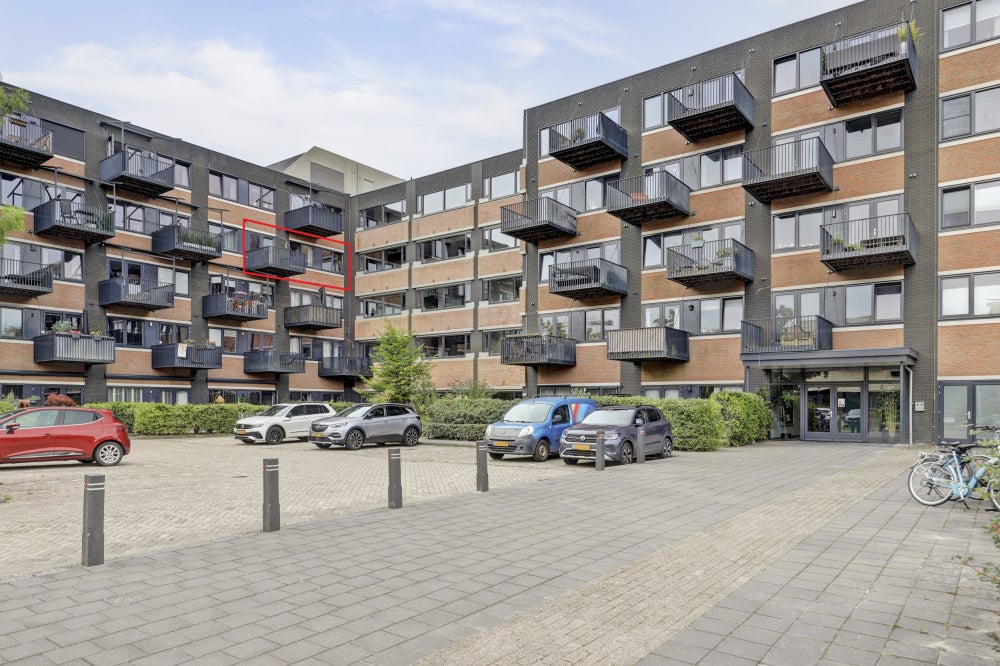 Flat Zandsteen in Hoorn