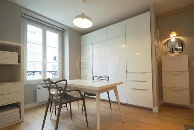 Appartement Rue Saint-Placide à Paris