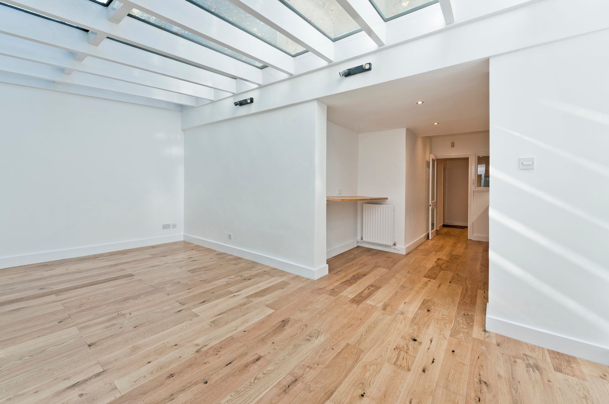 Flat Fellows Road in Greater London