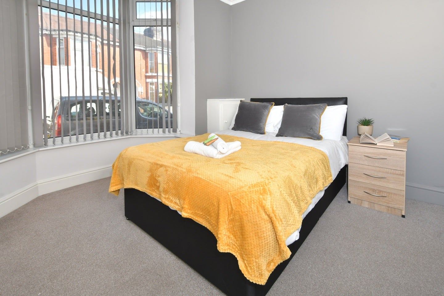Room Walthall Street in Crewe