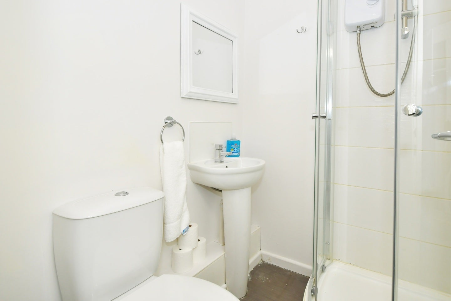 Room Walthall Street in Crewe