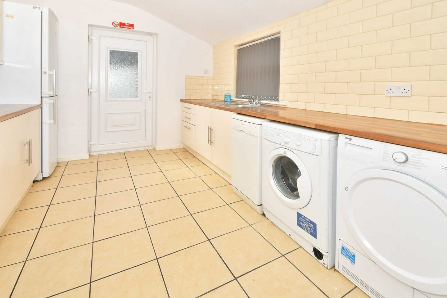 Room Walthall Street in Crewe
