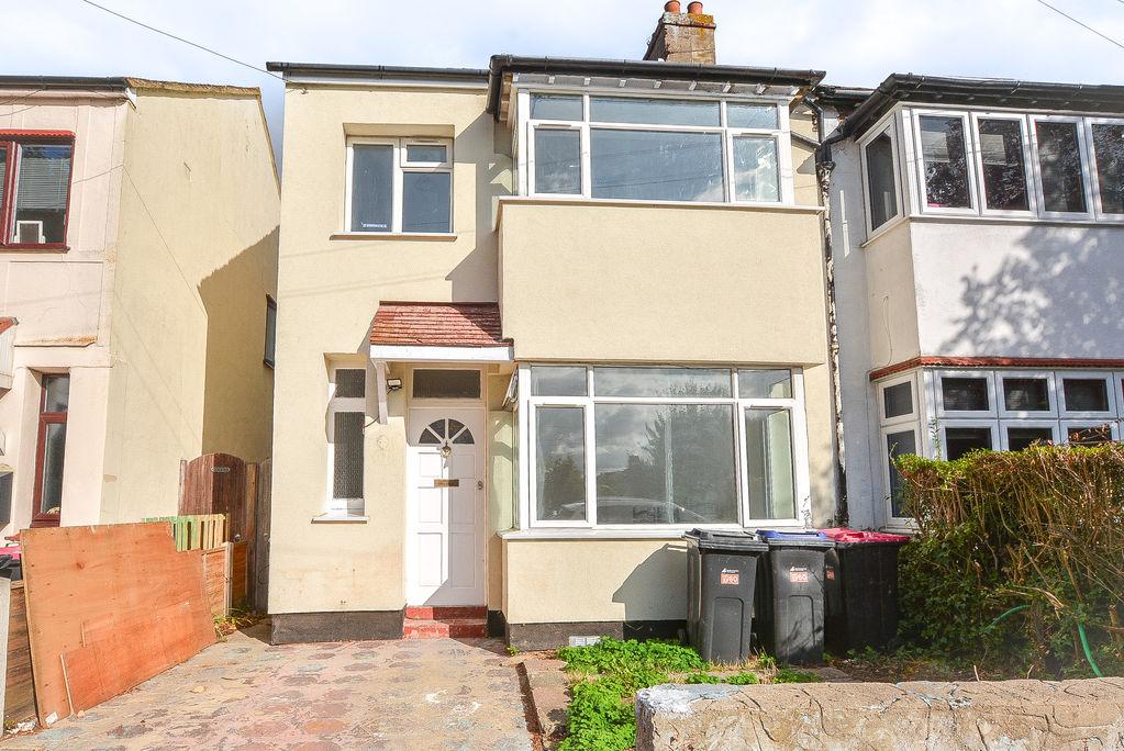 House Cromwell Road in Southend-on-Sea