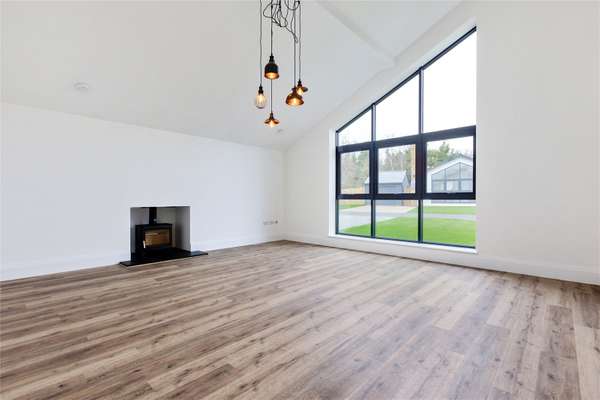 House Woodford Park in Maidstone