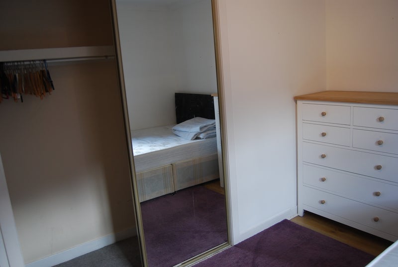 Flat Eastwood Avenue in Glasgow