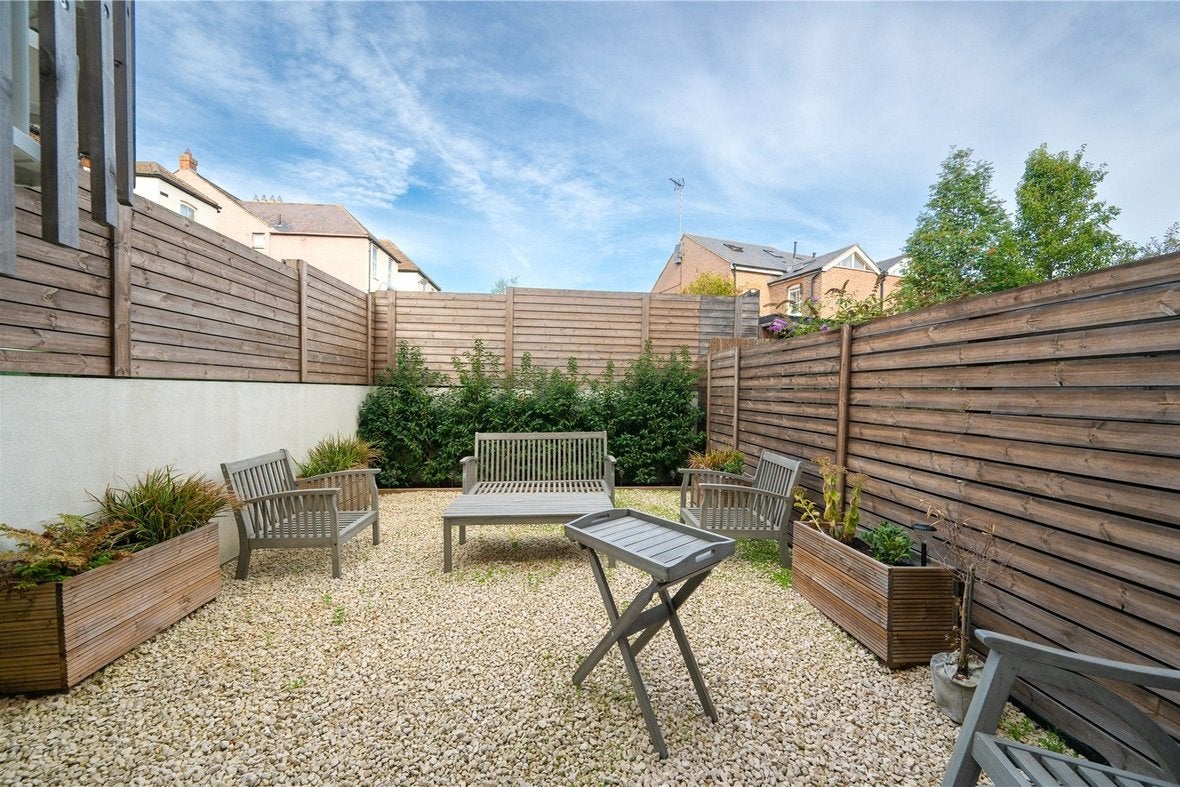 Flat Gabriel Square in St Albans