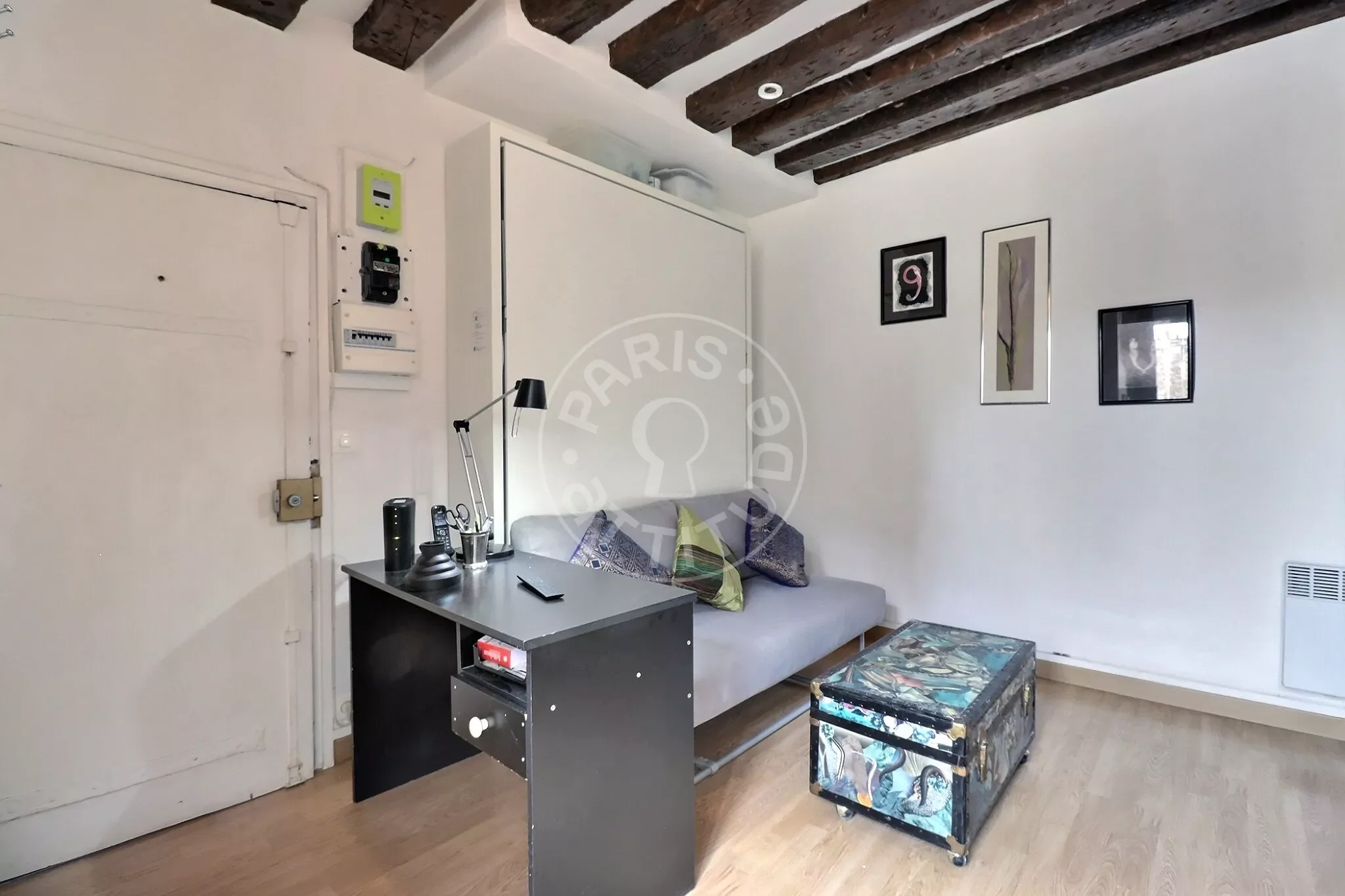 Appartement Rue du Roi Doré à Paris