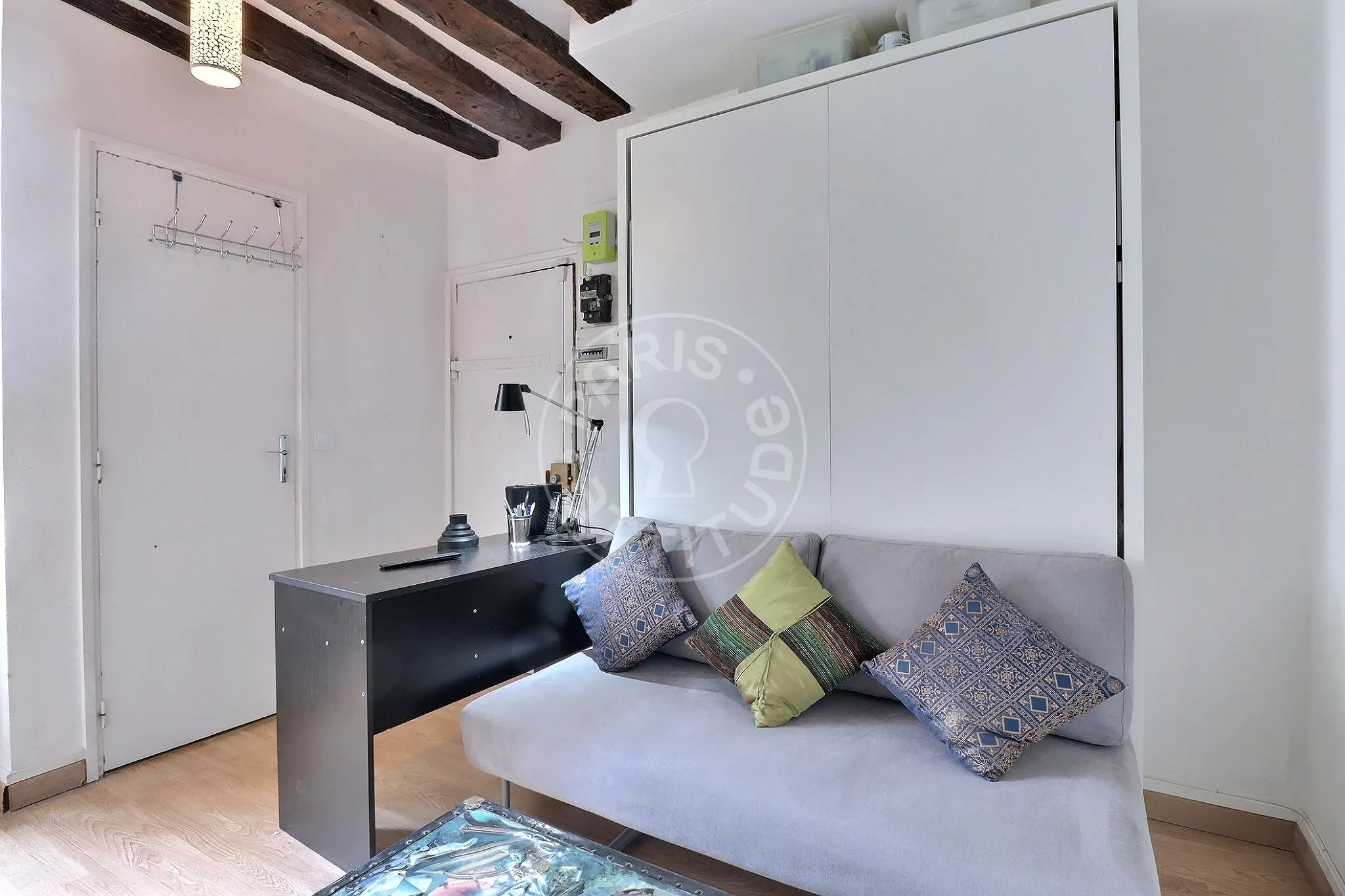 Appartement Rue du Roi Doré à Paris