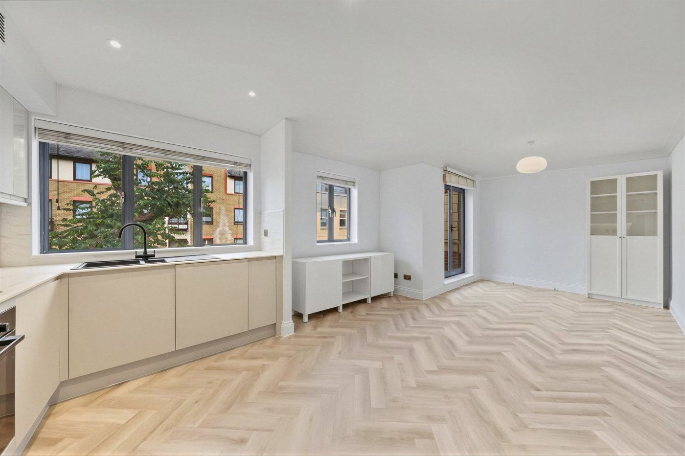 Flat Tollington Way in Greater London