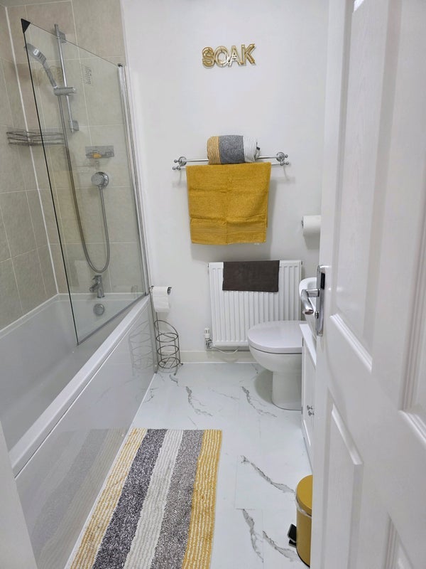 Room Milligan Drive in City of Edinburgh