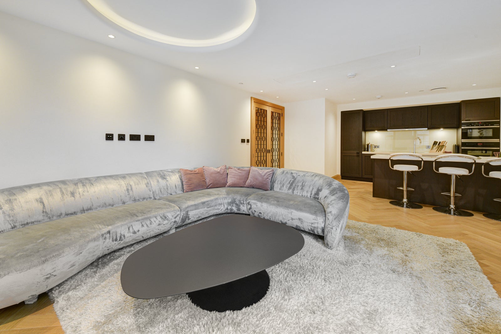 Flat John Islip Street in City of Westminster