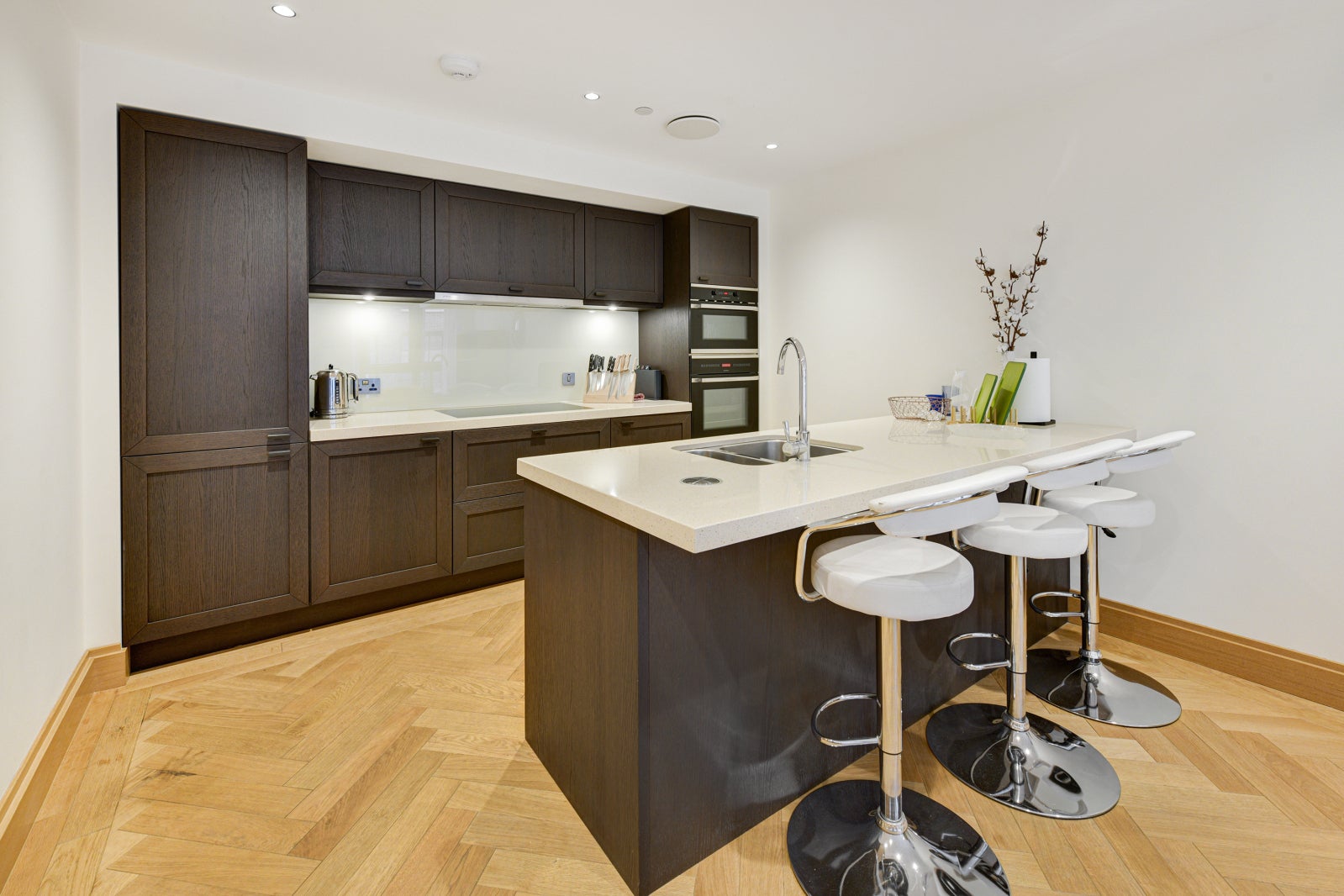 Flat John Islip Street in City of Westminster