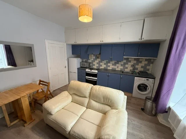 Flat Ashvale Place in Aberdeen City
