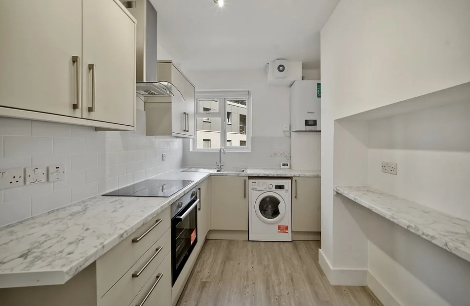 Flat Allendale Road in London