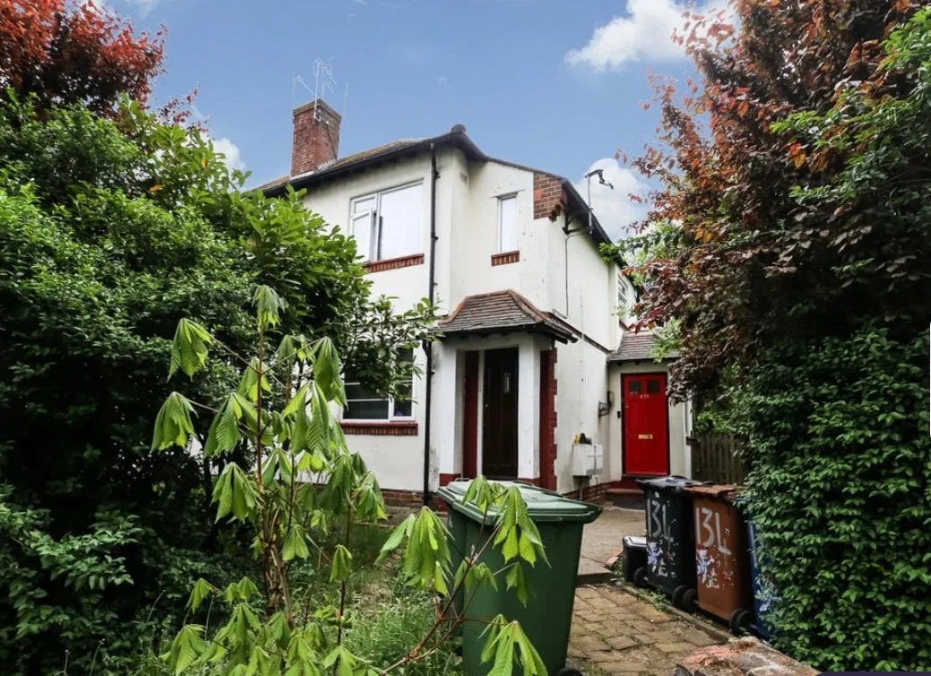 Flat Alexandra Close in Greater London