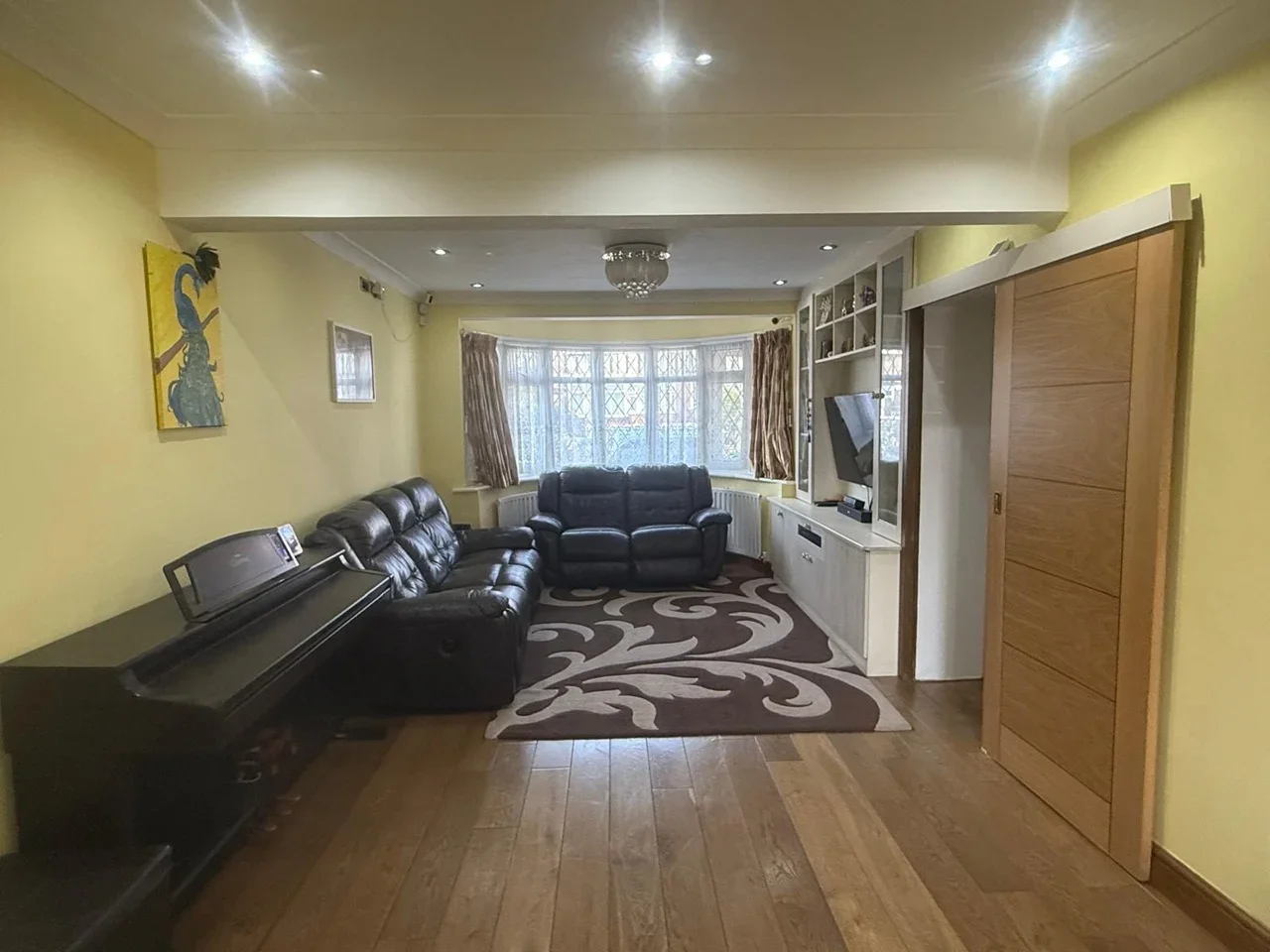 House Capthorne Avenue in Greater London