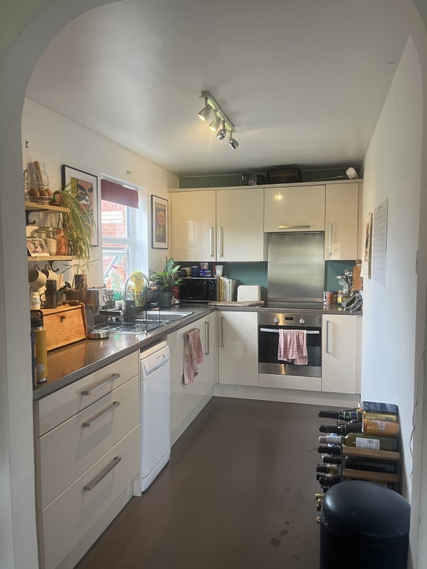Room Home Ground in Bristol