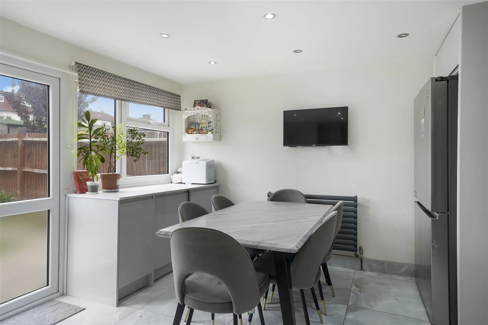 House Horsenden Crescent in Greater London