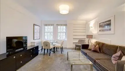 Flat Fulham Road in Greater London
